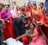 Modi vows not to spare those behind Delhi car blast